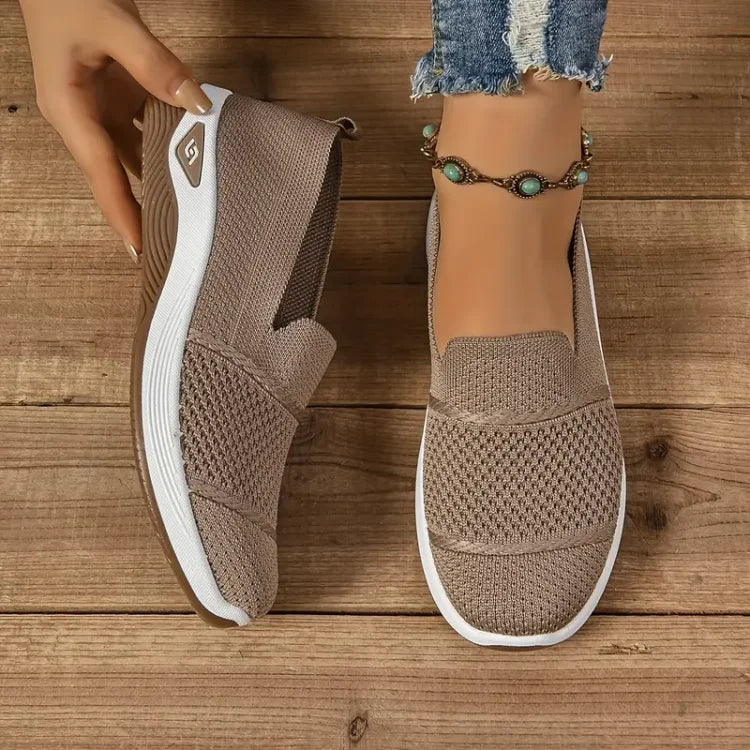 BERRY | Orthopaedic Slip-On Sneakers