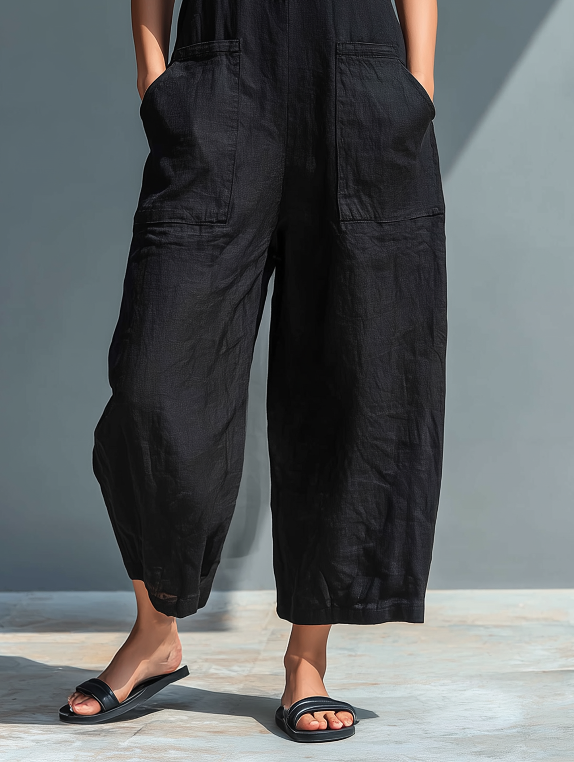 Vittoria | Minimalist Black Linen Jumpsuit